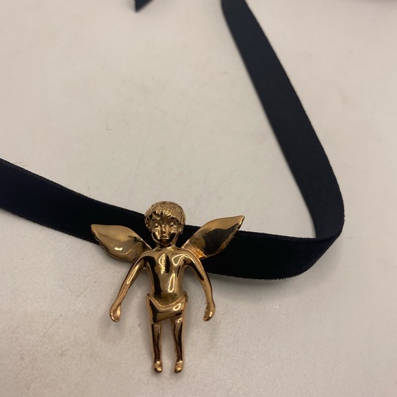 Vintage Guardian Angel Cherub Velvet Choker Necklace - Picture 6 of 10